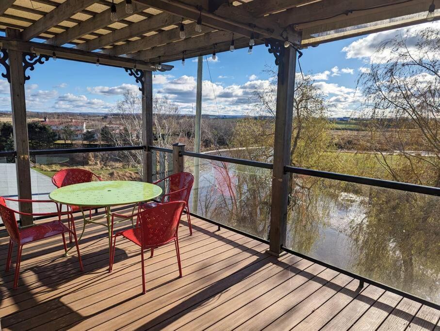 Beautiful River View Apt In Wine Country Apartment Canning ภายนอก รูปภาพ
